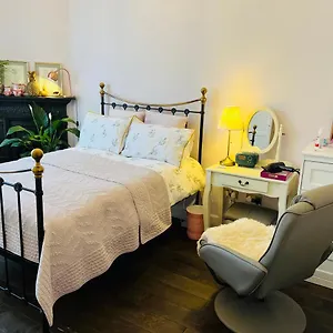 https://goodtime-edinburgh-elm-row-city-centre-apartment.edinburghhotelsuk.org